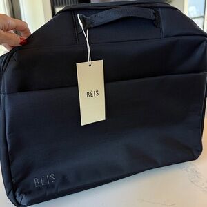 BEIS THE ULTIMATE TRAVEL DUFFLE IN BLACK Color Brand new NWT